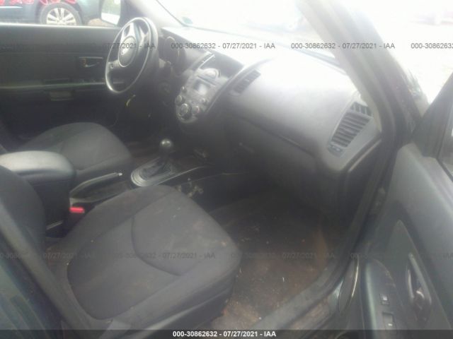 Photo 4 VIN: KNDJT2A27B7279402 - KIA SOUL 