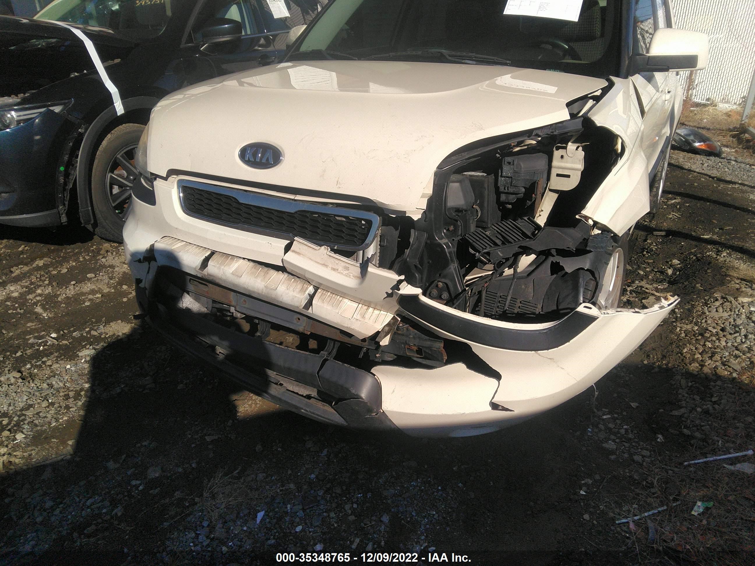 Photo 5 VIN: KNDJT2A27B7718064 - KIA SOUL 