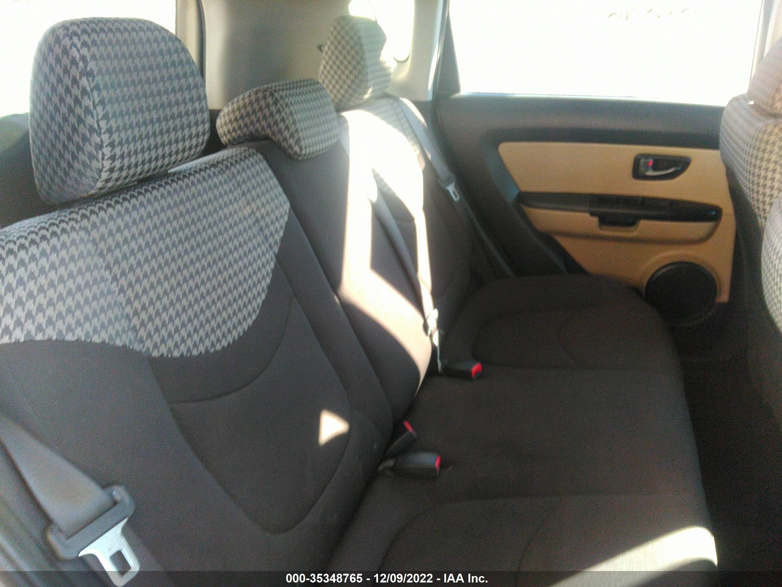 Photo 7 VIN: KNDJT2A27B7718064 - KIA SOUL 