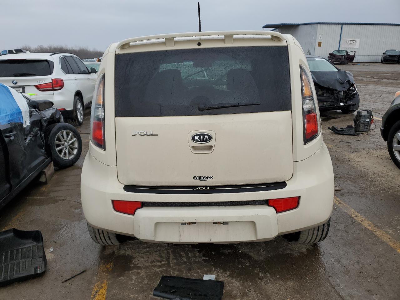 Photo 5 VIN: KNDJT2A27B7720090 - KIA SOUL 