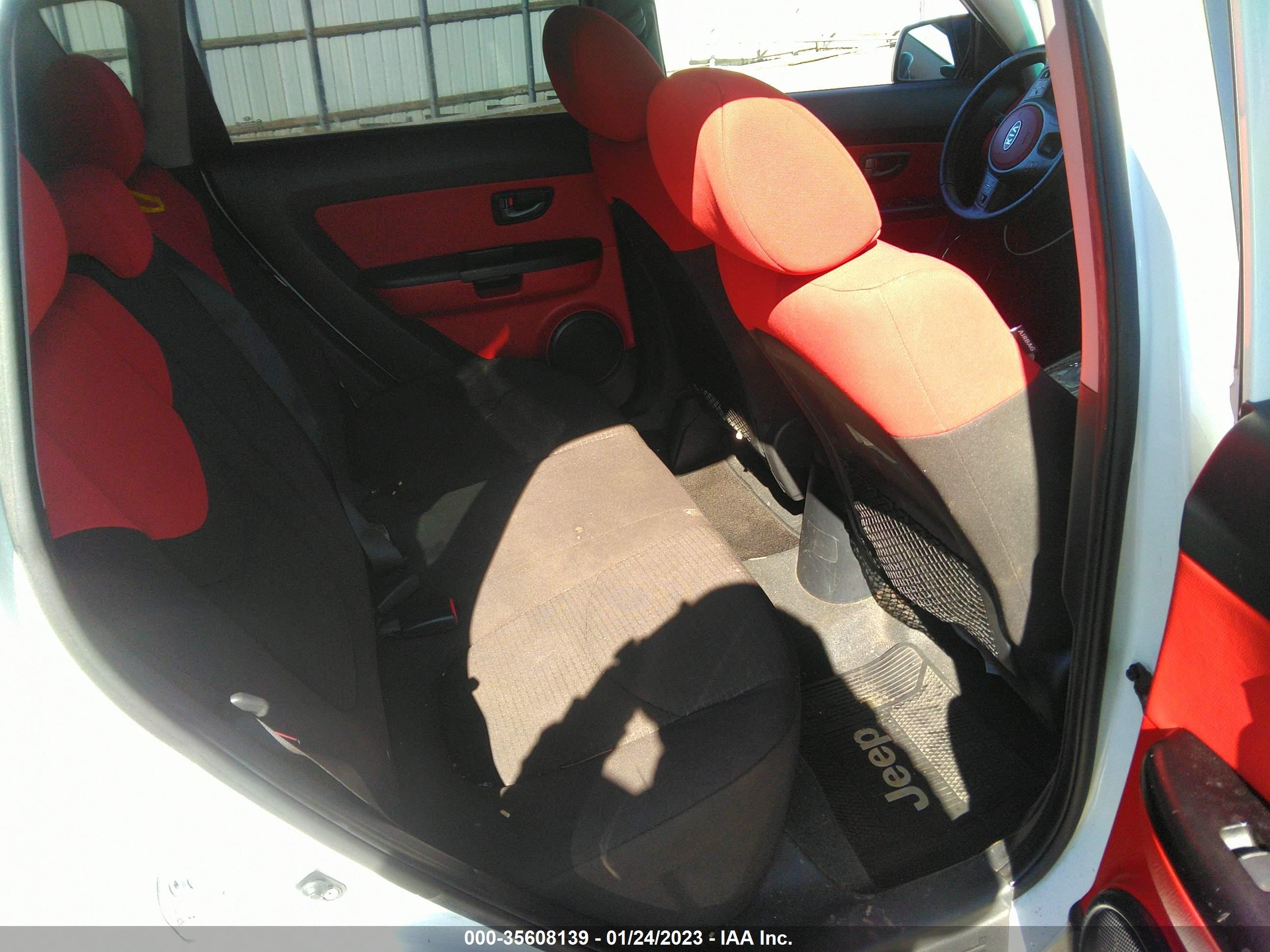 Photo 7 VIN: KNDJT2A27B7722597 - KIA SOUL 