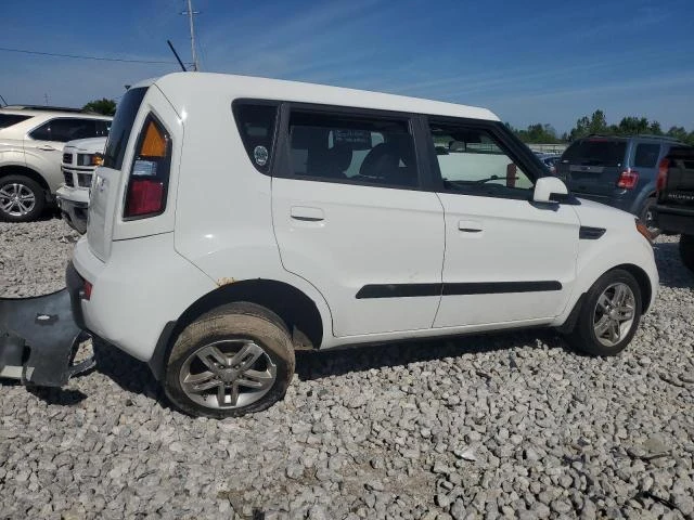 Photo 2 VIN: KNDJT2A28A7027138 - KIA SOUL + 