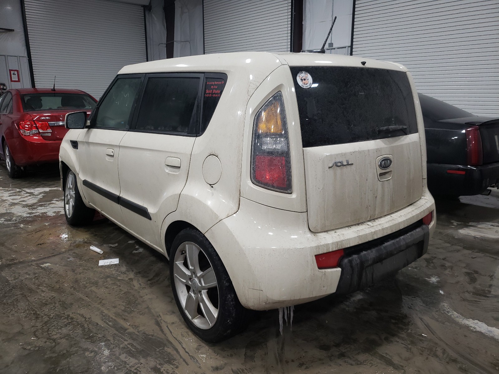 Photo 2 VIN: KNDJT2A28A7055036 - KIA SOUL + 