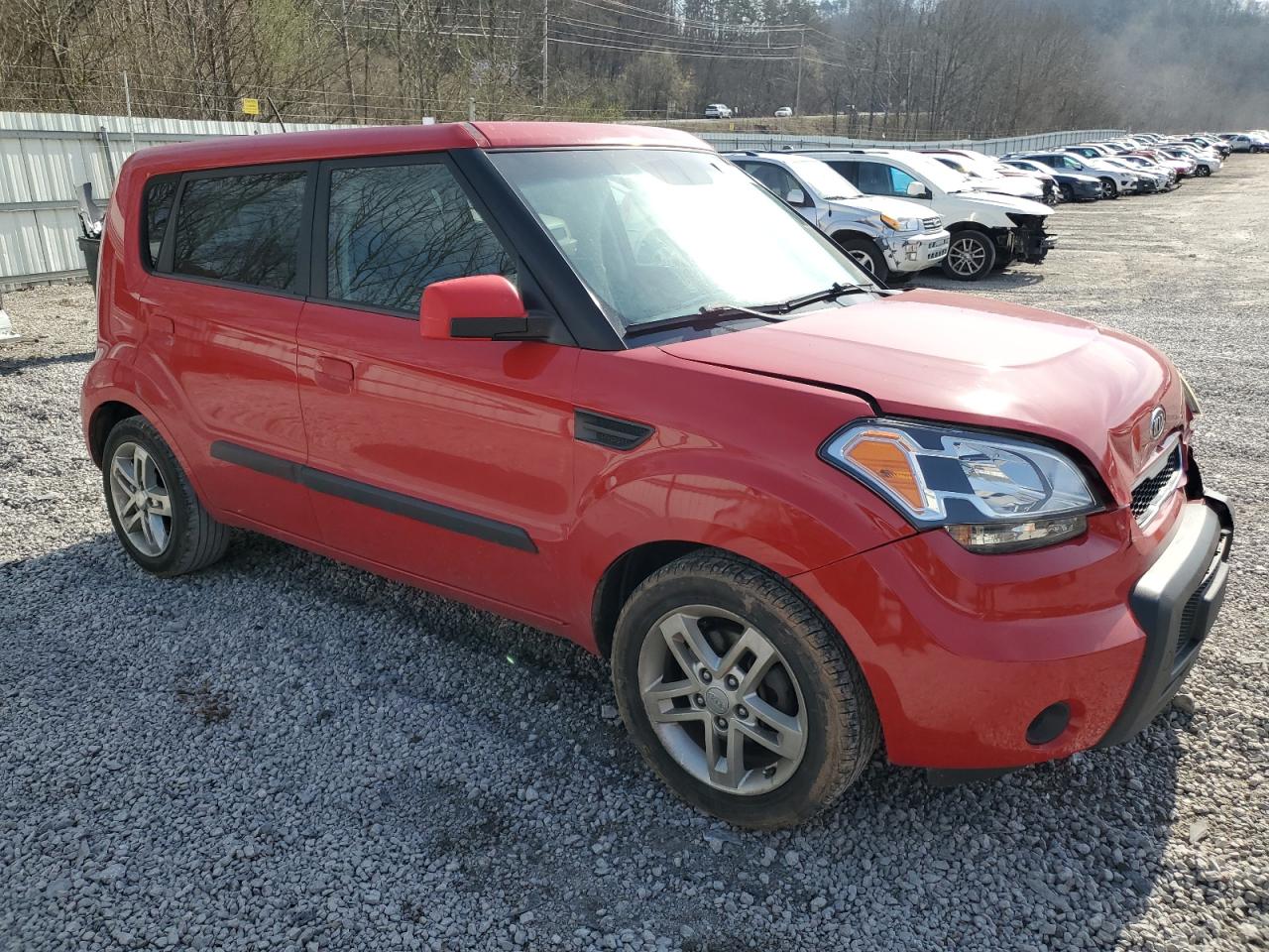 Photo 3 VIN: KNDJT2A28A7114988 - KIA SOUL 