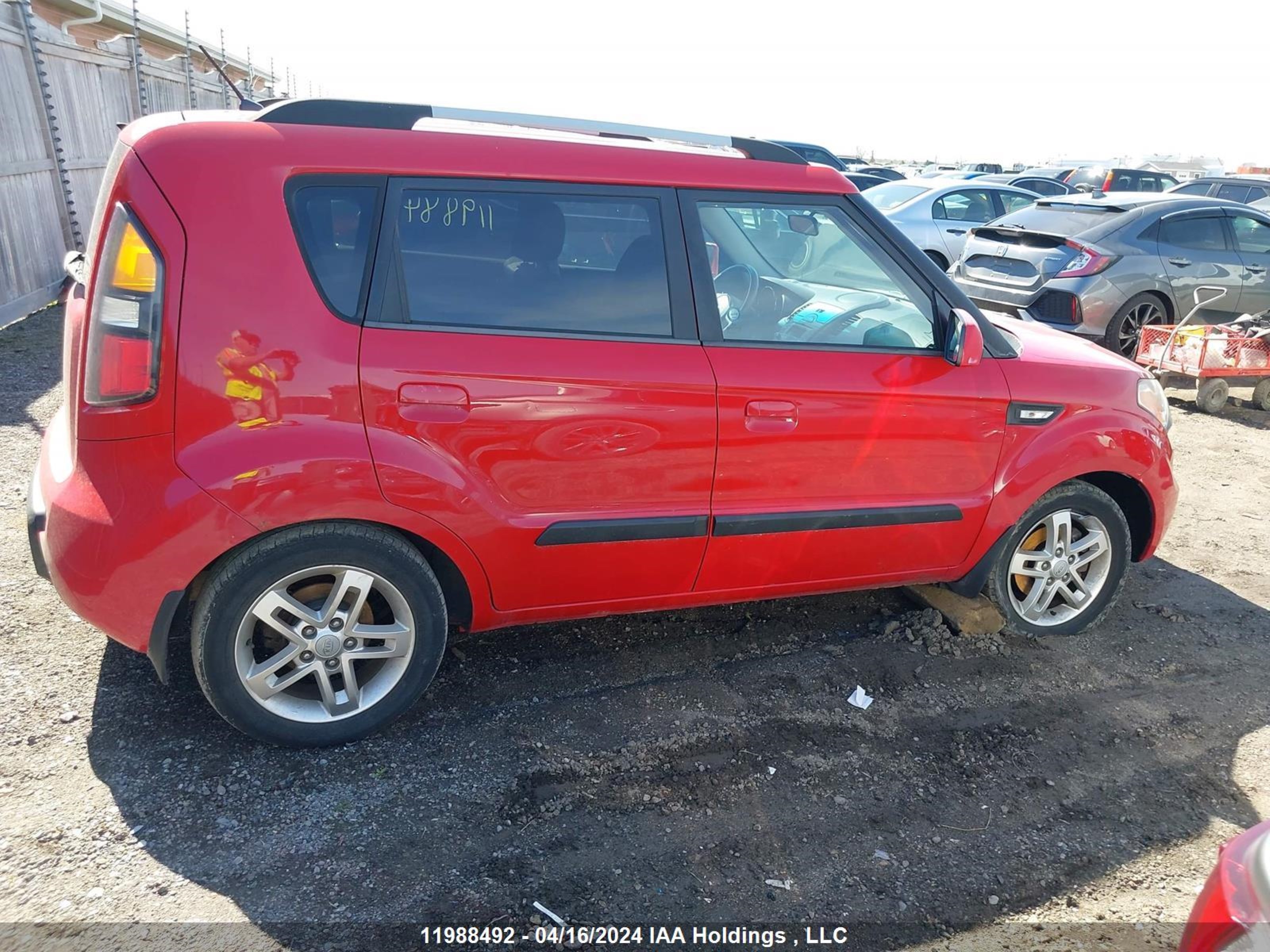 Photo 12 VIN: KNDJT2A28A7129927 - KIA SOUL 