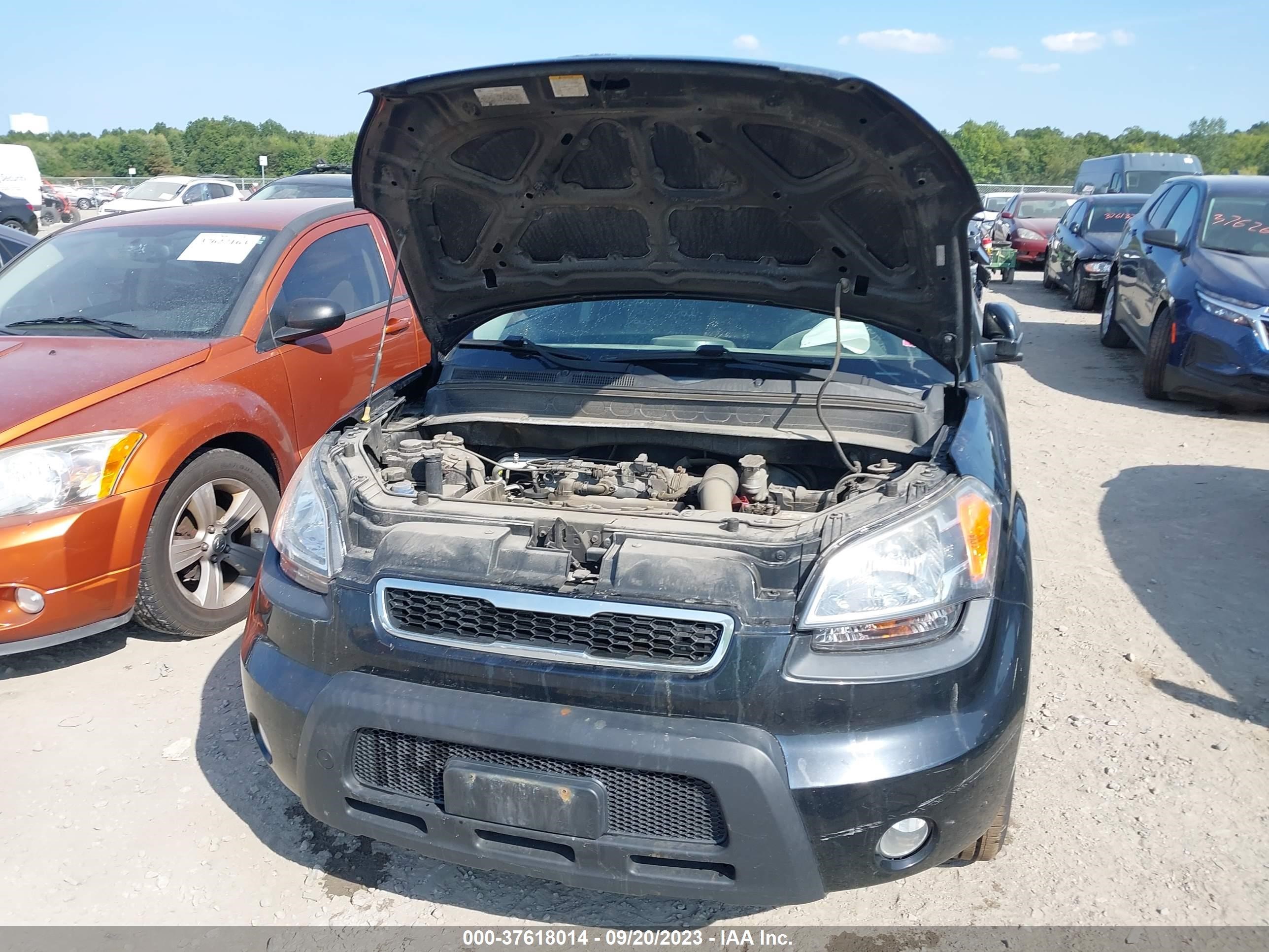 Photo 5 VIN: KNDJT2A28B7235540 - KIA SOUL 