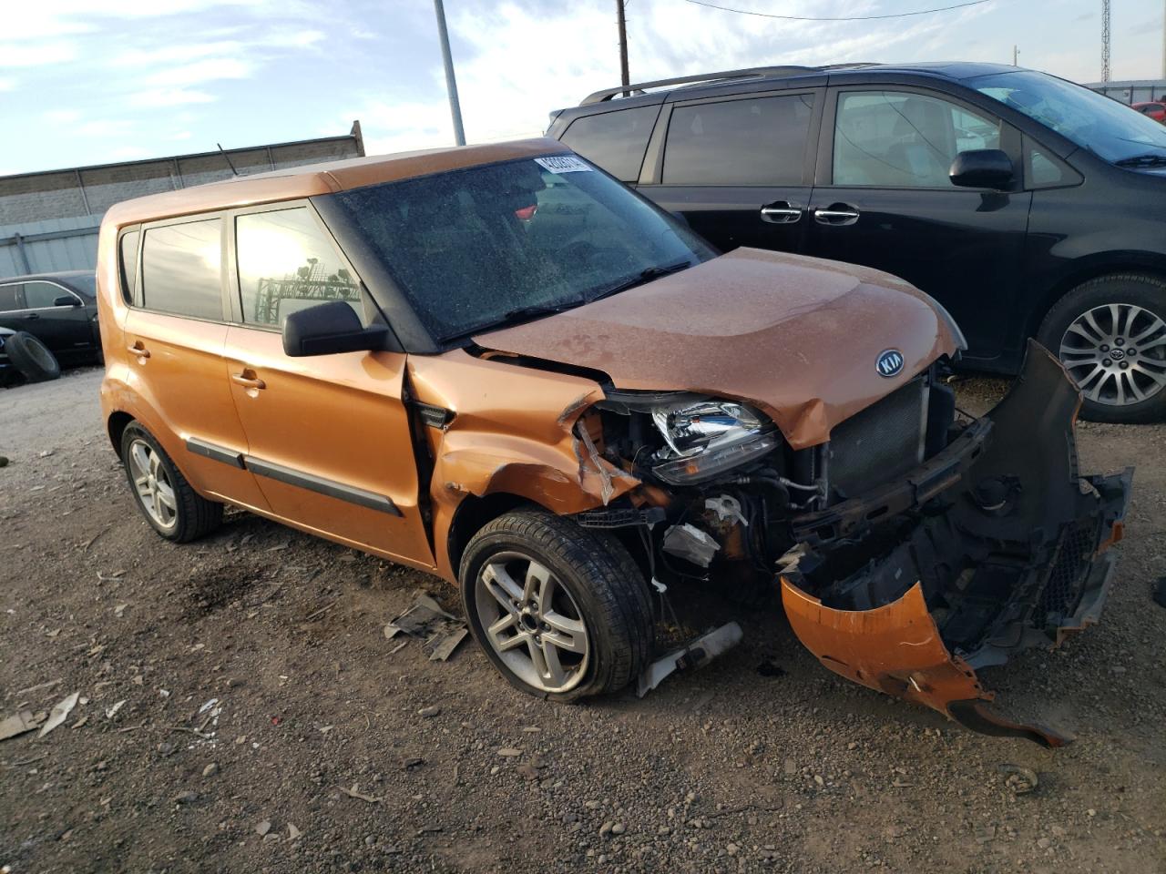 Photo 3 VIN: KNDJT2A28B7246229 - KIA SOUL 