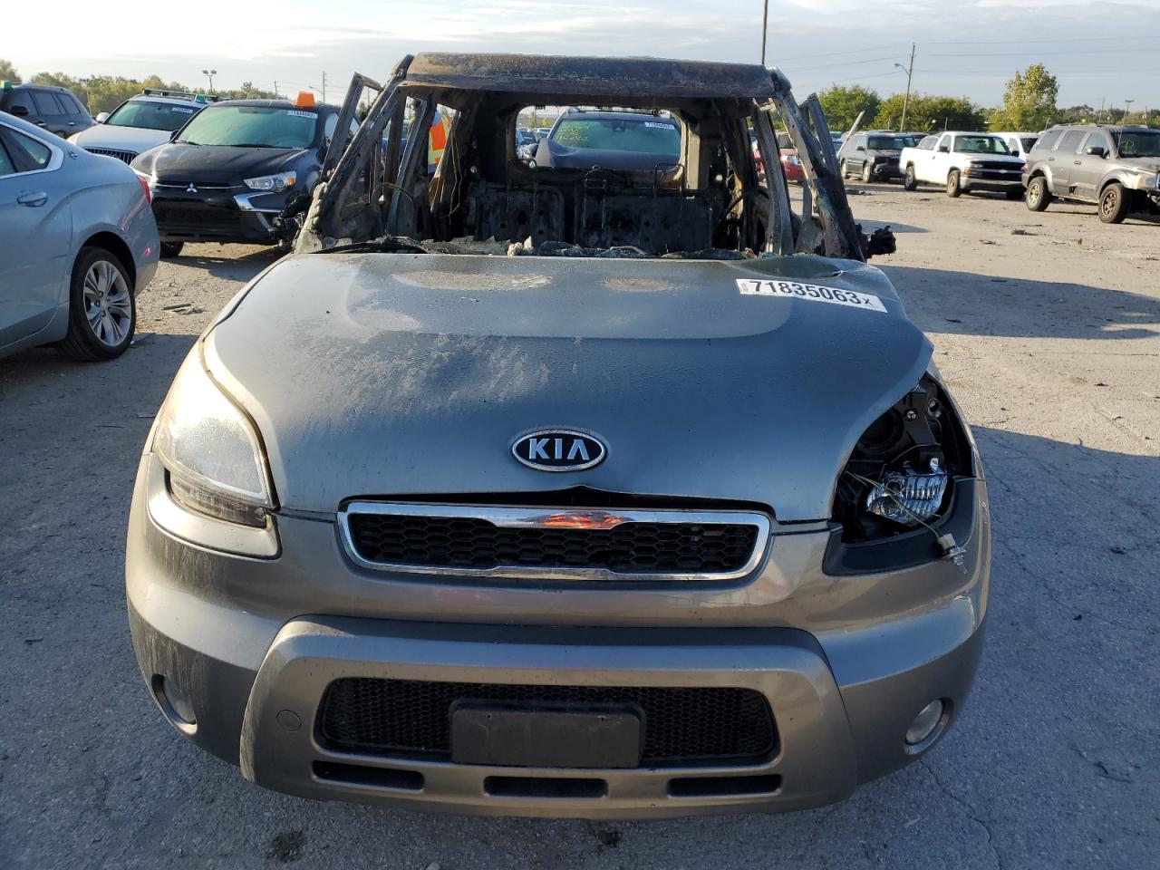 Photo 4 VIN: KNDJT2A28B7247476 - KIA SOUL 