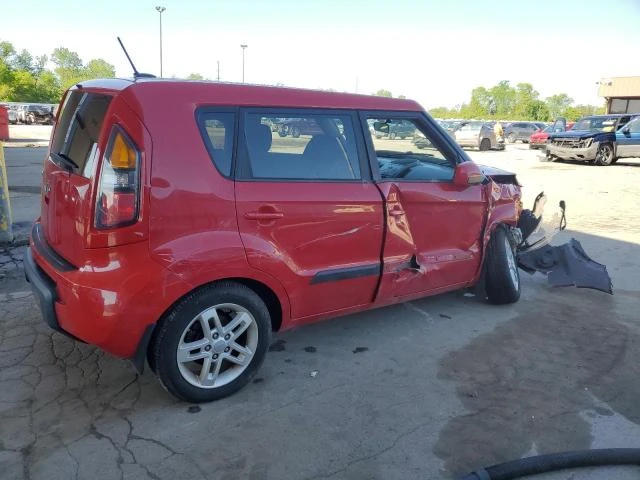 Photo 2 VIN: KNDJT2A28B7320247 - KIA SOUL + 