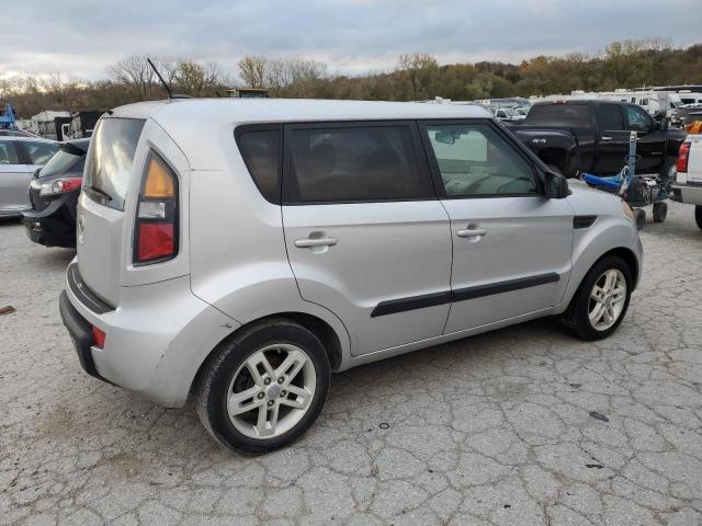 Photo 2 VIN: KNDJT2A28B7321012 - KIA SOUL + 