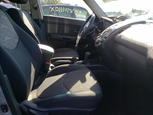 Photo 4 VIN: KNDJT2A28B7706747 - KIA SOUL + 