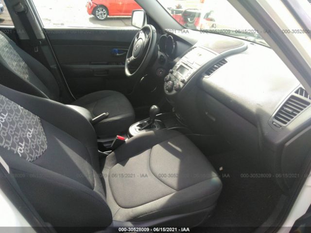 Photo 4 VIN: KNDJT2A28B7721863 - KIA SOUL 