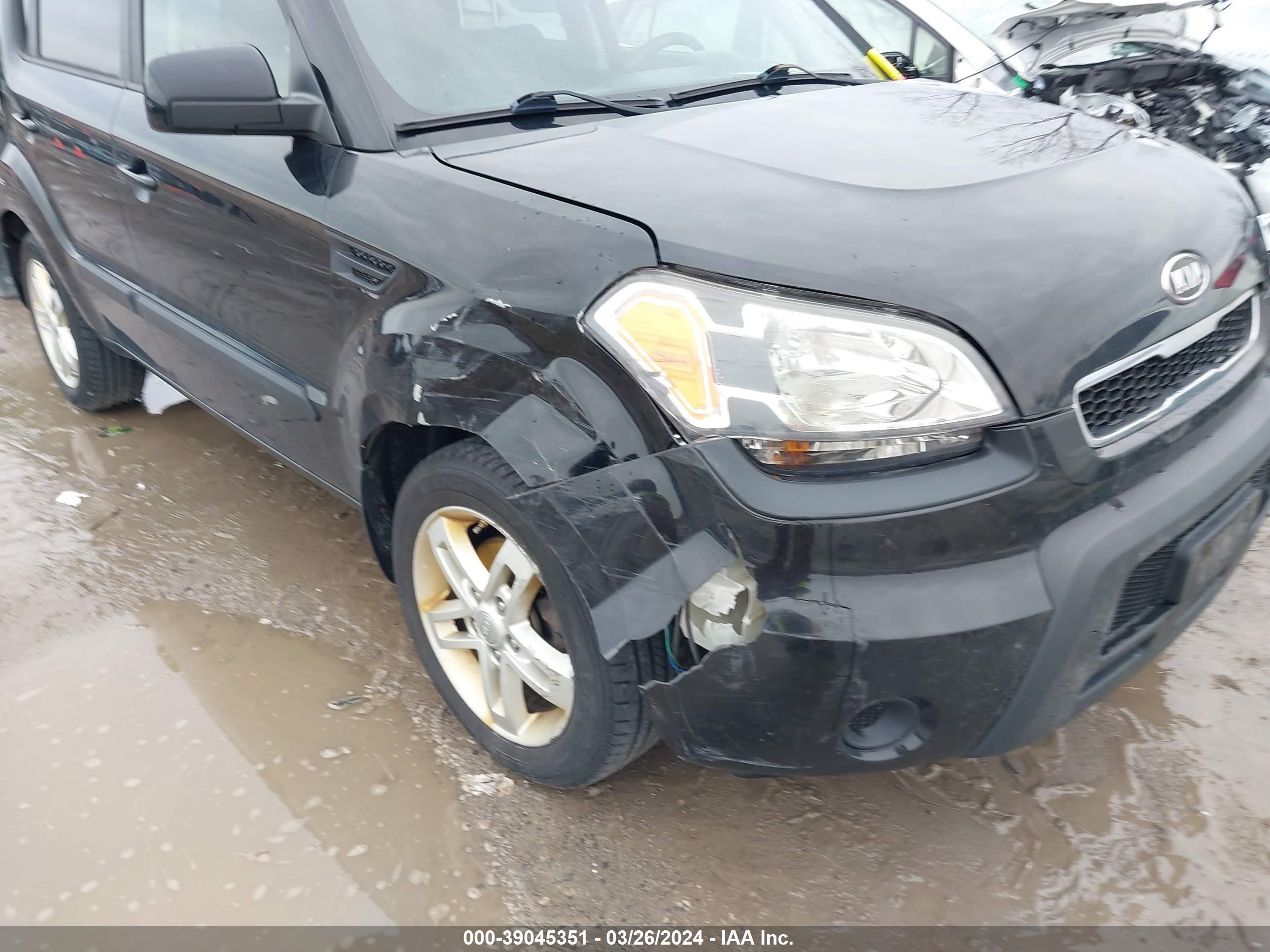 Photo 5 VIN: KNDJT2A28B7734449 - KIA SOUL 