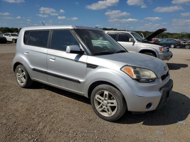 Photo 3 VIN: KNDJT2A29A7029528 - KIA SOUL + 