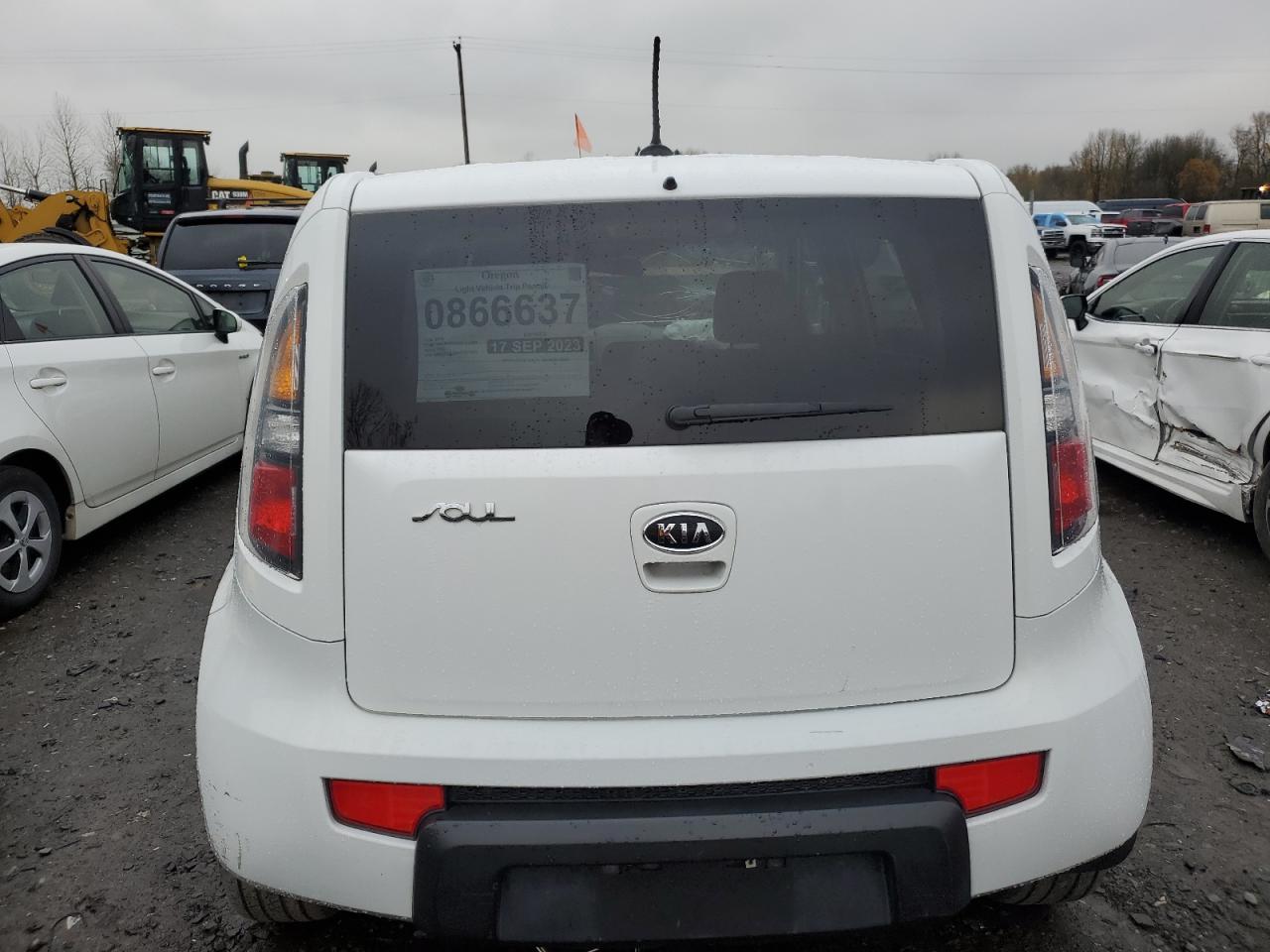 Photo 5 VIN: KNDJT2A29A7057393 - KIA SOUL 