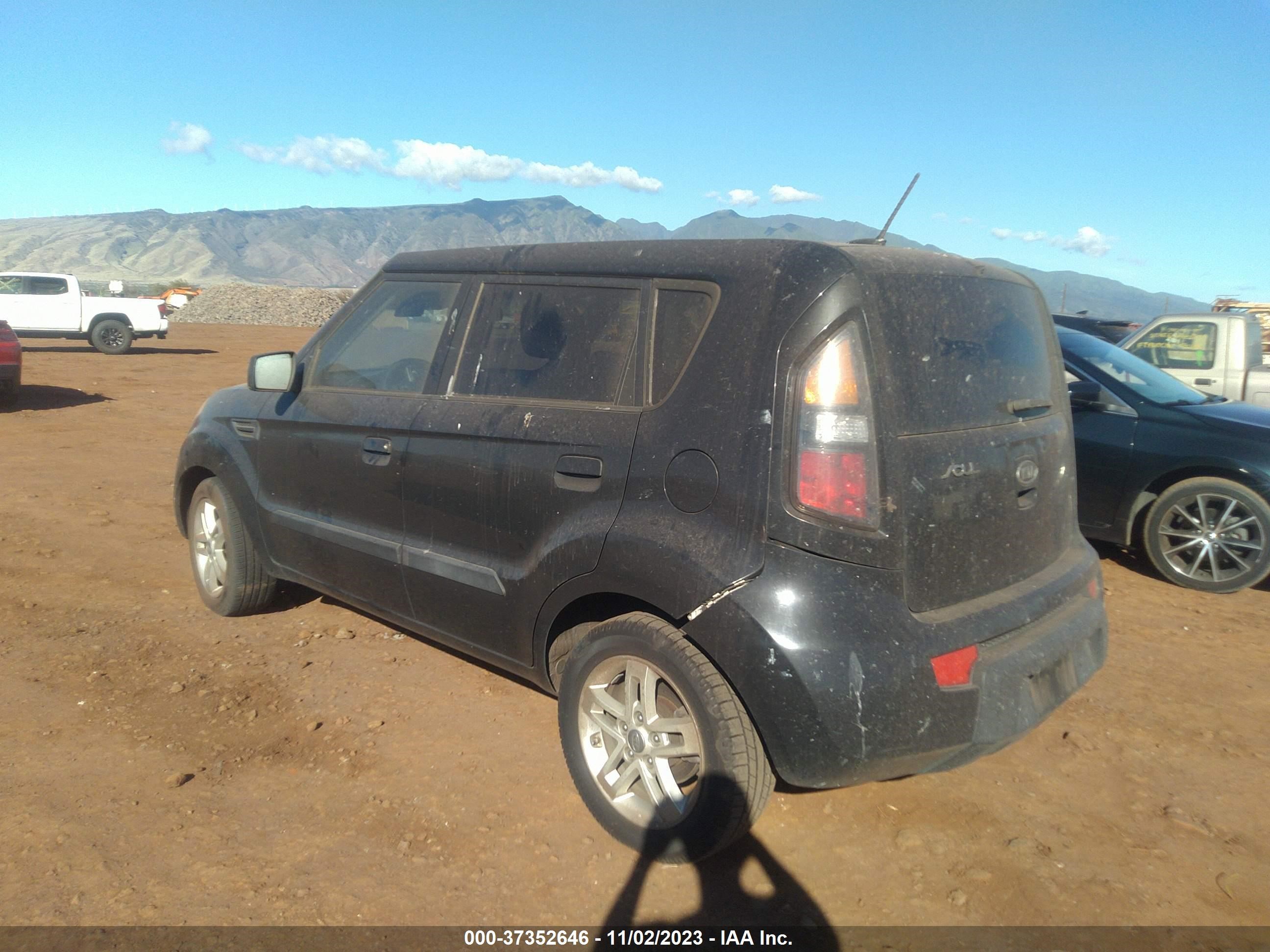 Photo 2 VIN: KNDJT2A29A7175881 - KIA SOUL 