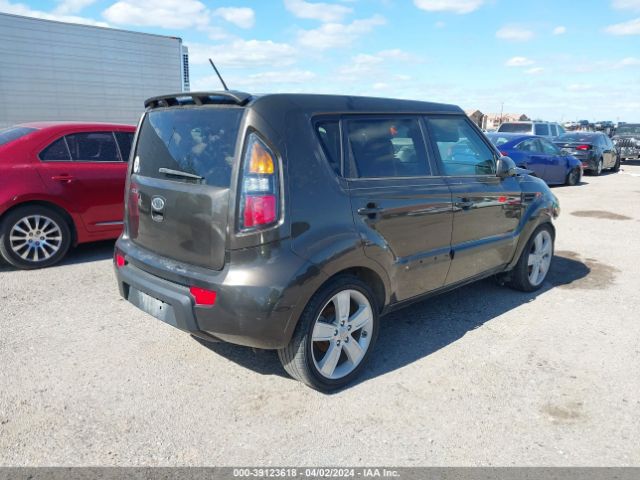 Photo 3 VIN: KNDJT2A29B7216396 - KIA SOUL 