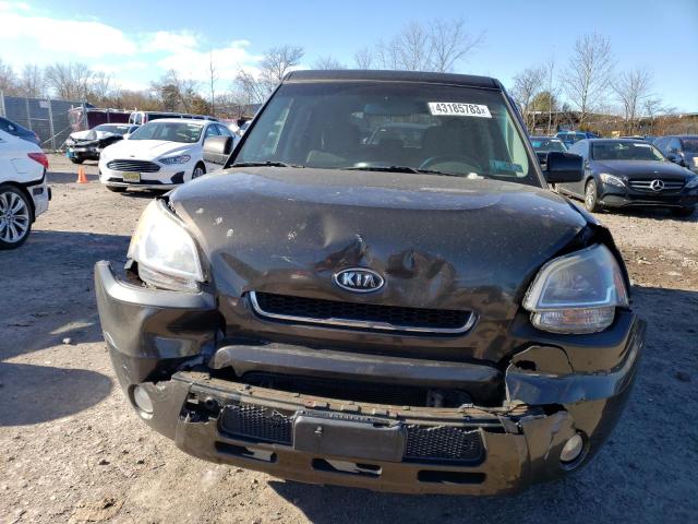 Photo 4 VIN: KNDJT2A29B7233831 - KIA SOUL + 