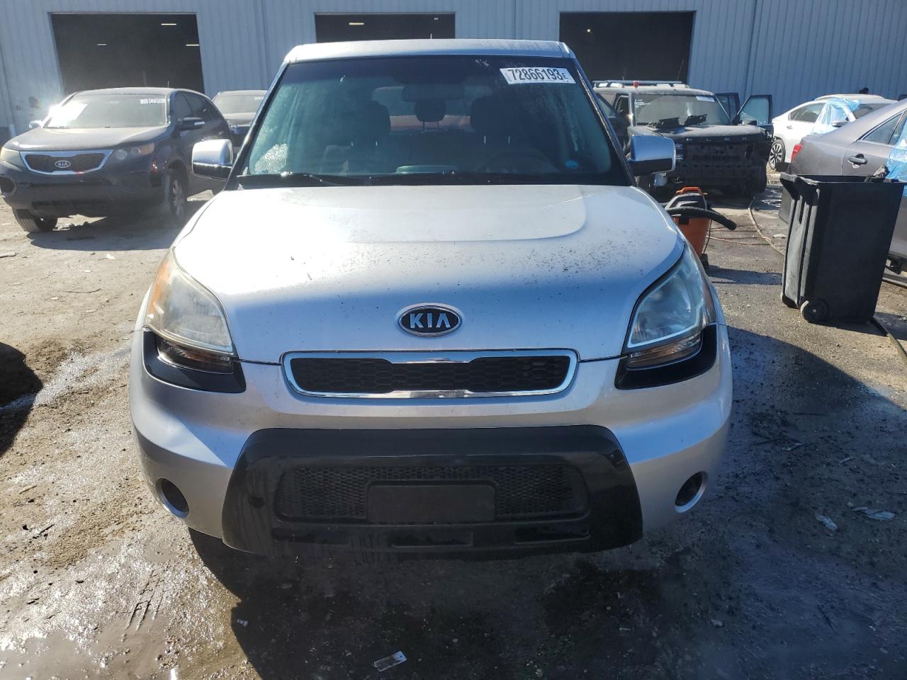 Photo 4 VIN: KNDJT2A29B7260625 - KIA SOUL 