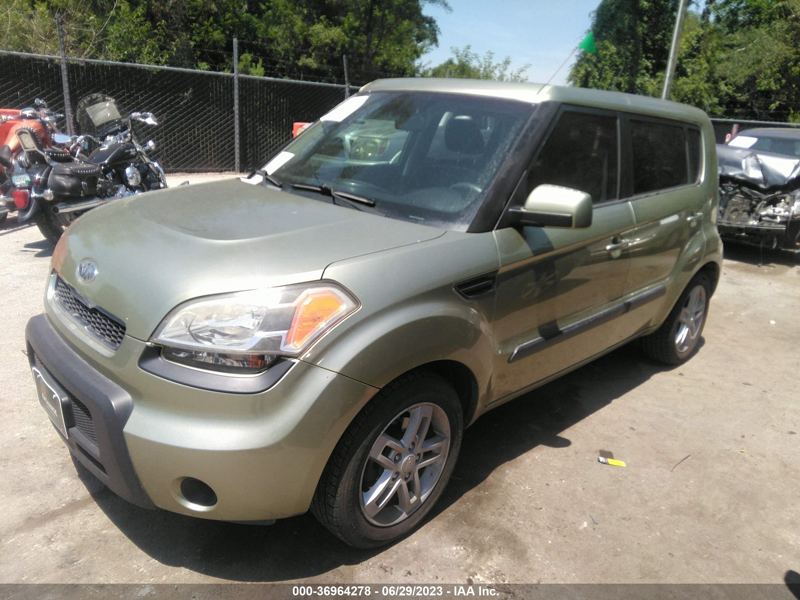 Photo 1 VIN: KNDJT2A29B7310889 - KIA SOUL 