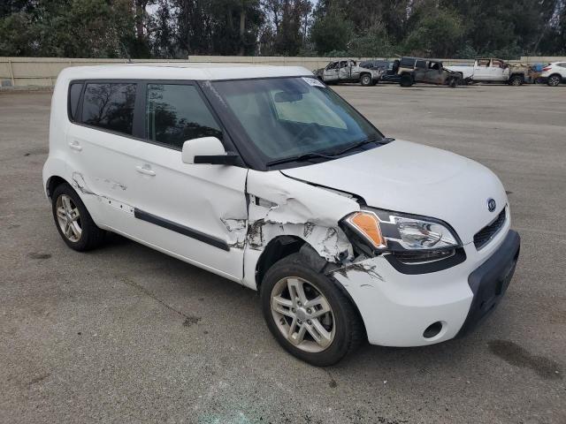 Photo 3 VIN: KNDJT2A29B7328938 - KIA SOUL + 