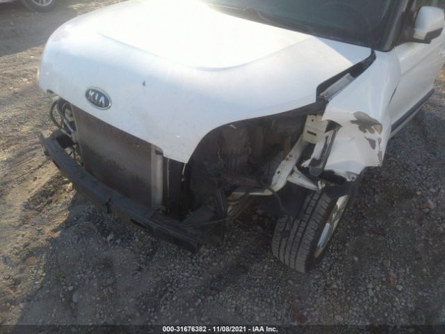 Photo 5 VIN: KNDJT2A29B7704540 - KIA SOUL 