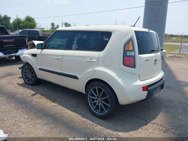 Photo 2 VIN: KNDJT2A29B7713996 - KIA SOUL 