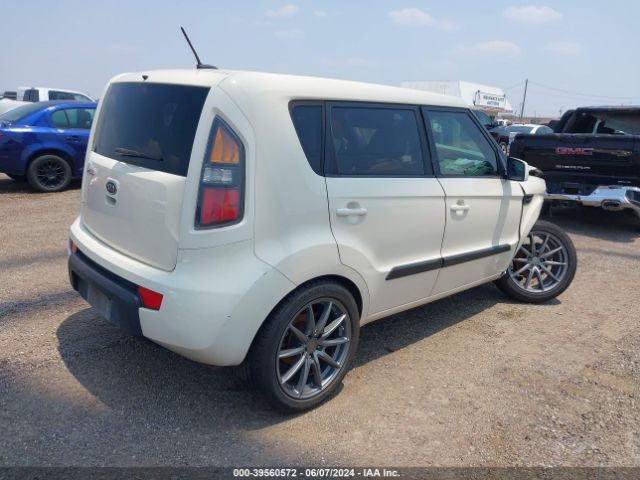 Photo 3 VIN: KNDJT2A29B7713996 - KIA SOUL 