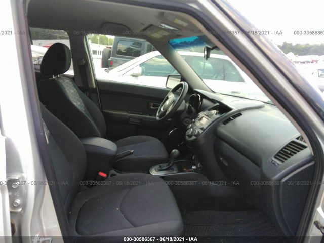 Photo 4 VIN: KNDJT2A29B7715778 - KIA SOUL 