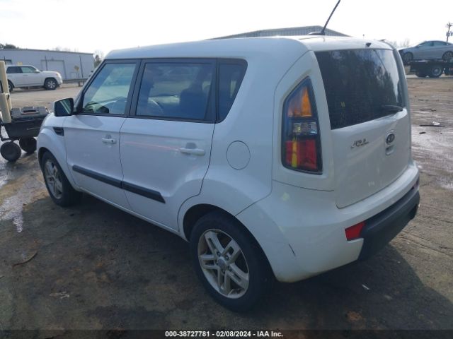 Photo 2 VIN: KNDJT2A29B7723587 - KIA SOUL 