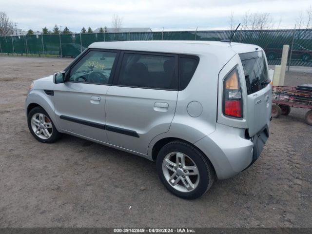 Photo 2 VIN: KNDJT2A2XA7129024 - KIA SOUL 