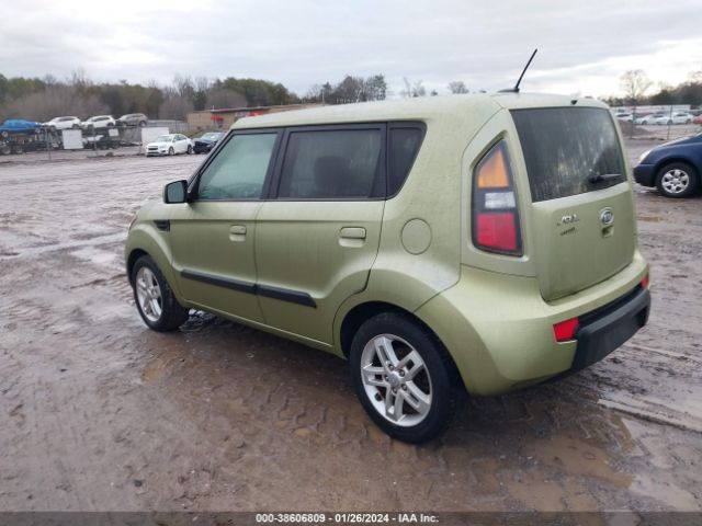 Photo 2 VIN: KNDJT2A2XA7136040 - KIA SOUL 