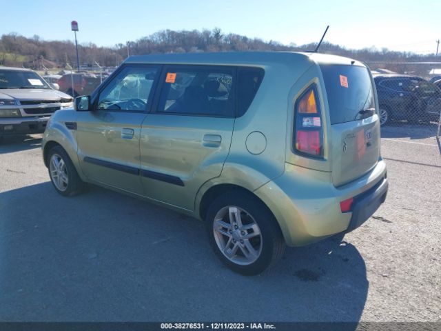 Photo 2 VIN: KNDJT2A2XA7163383 - KIA SOUL 