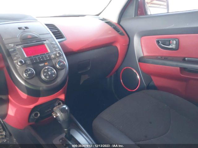 Photo 4 VIN: KNDJT2A2XA7177753 - KIA SOUL 