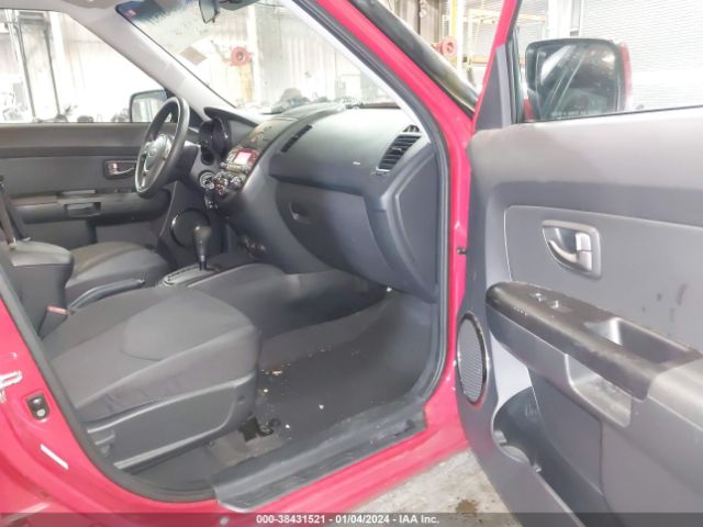 Photo 4 VIN: KNDJT2A2XA7179597 - KIA SOUL 