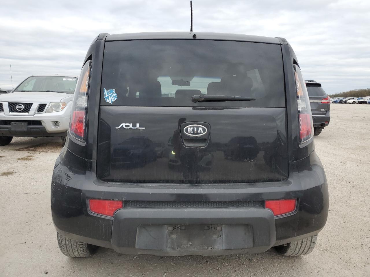 Photo 5 VIN: KNDJT2A2XA7182807 - KIA SOUL 