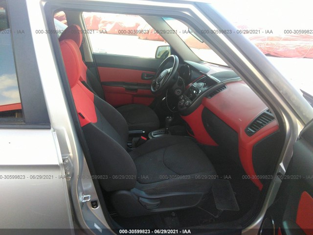 Photo 4 VIN: KNDJT2A2XA7701788 - KIA SOUL 