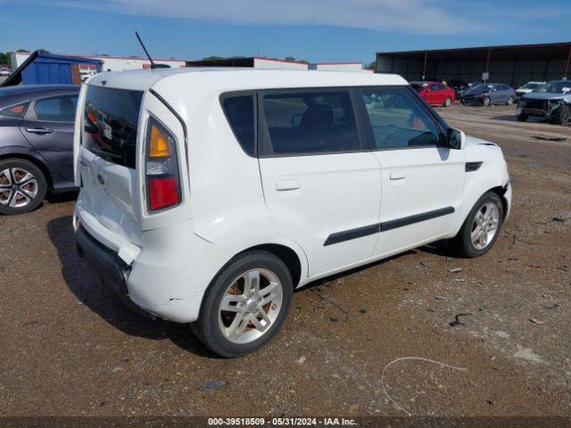 Photo 3 VIN: KNDJT2A2XA7701855 - KIA SOUL 