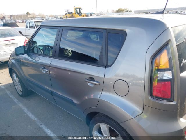 Photo 5 VIN: KNDJT2A2XB7205830 - KIA SOUL 