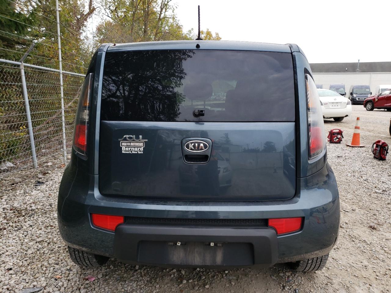 Photo 5 VIN: KNDJT2A2XB7226595 - KIA SOUL 