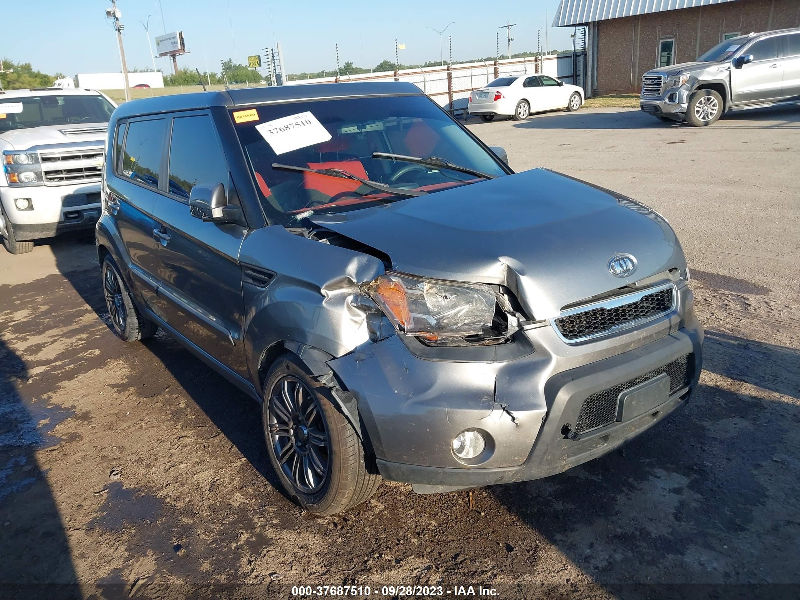 Photo 0 VIN: KNDJT2A2XB7227620 - KIA SOUL 