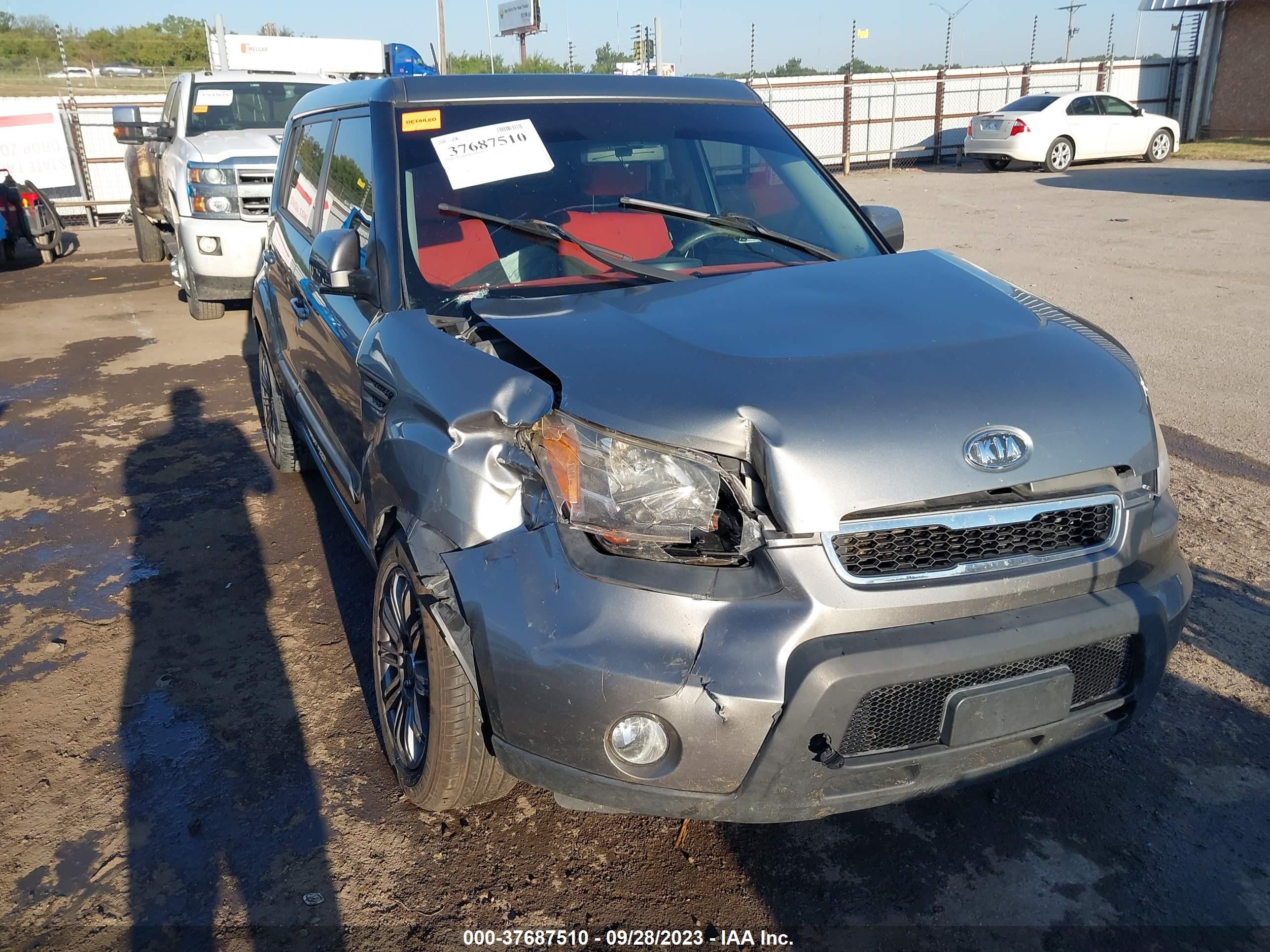 Photo 5 VIN: KNDJT2A2XB7227620 - KIA SOUL 