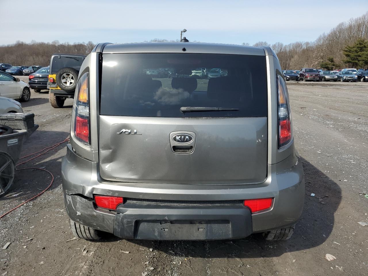 Photo 5 VIN: KNDJT2A2XB7247222 - KIA SOUL 