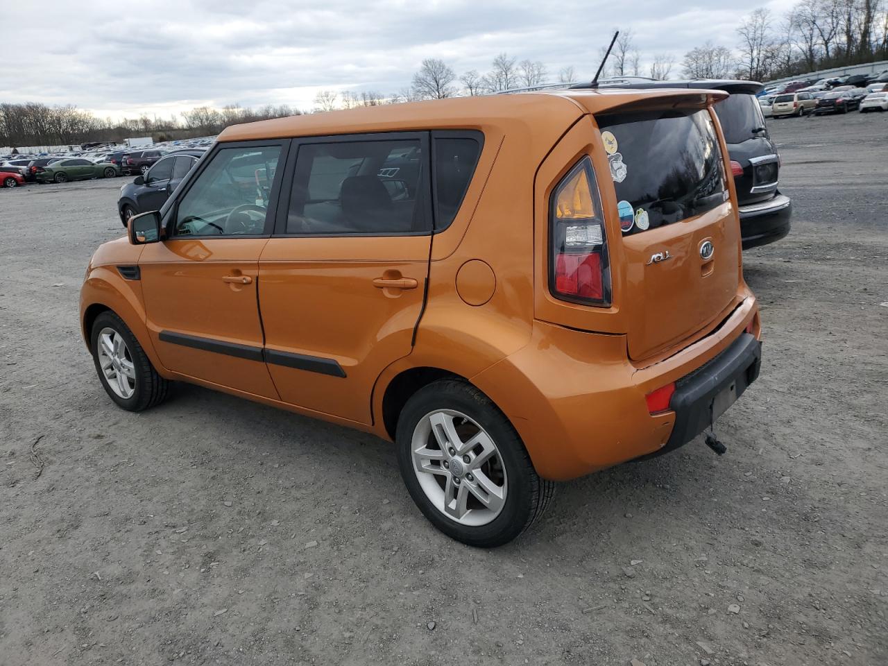 Photo 1 VIN: KNDJT2A2XB7301201 - KIA SOUL 