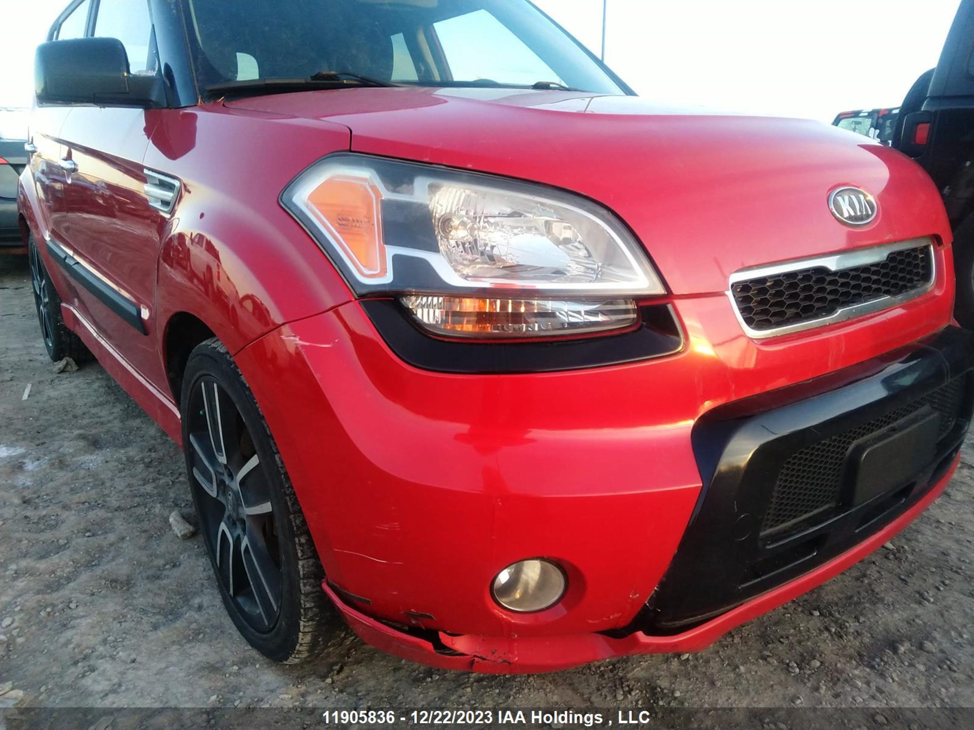 Photo 5 VIN: KNDJT2A2XB7325840 - KIA SOUL 