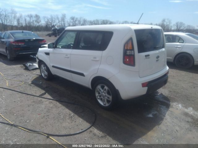 Photo 2 VIN: KNDJT2A2XB7704949 - KIA SOUL 