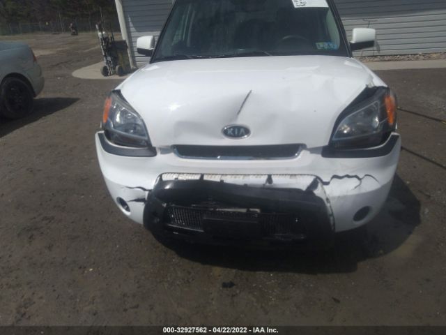 Photo 5 VIN: KNDJT2A2XB7704949 - KIA SOUL 