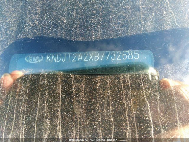 Photo 8 VIN: KNDJT2A2XB7732685 - KIA SOUL 