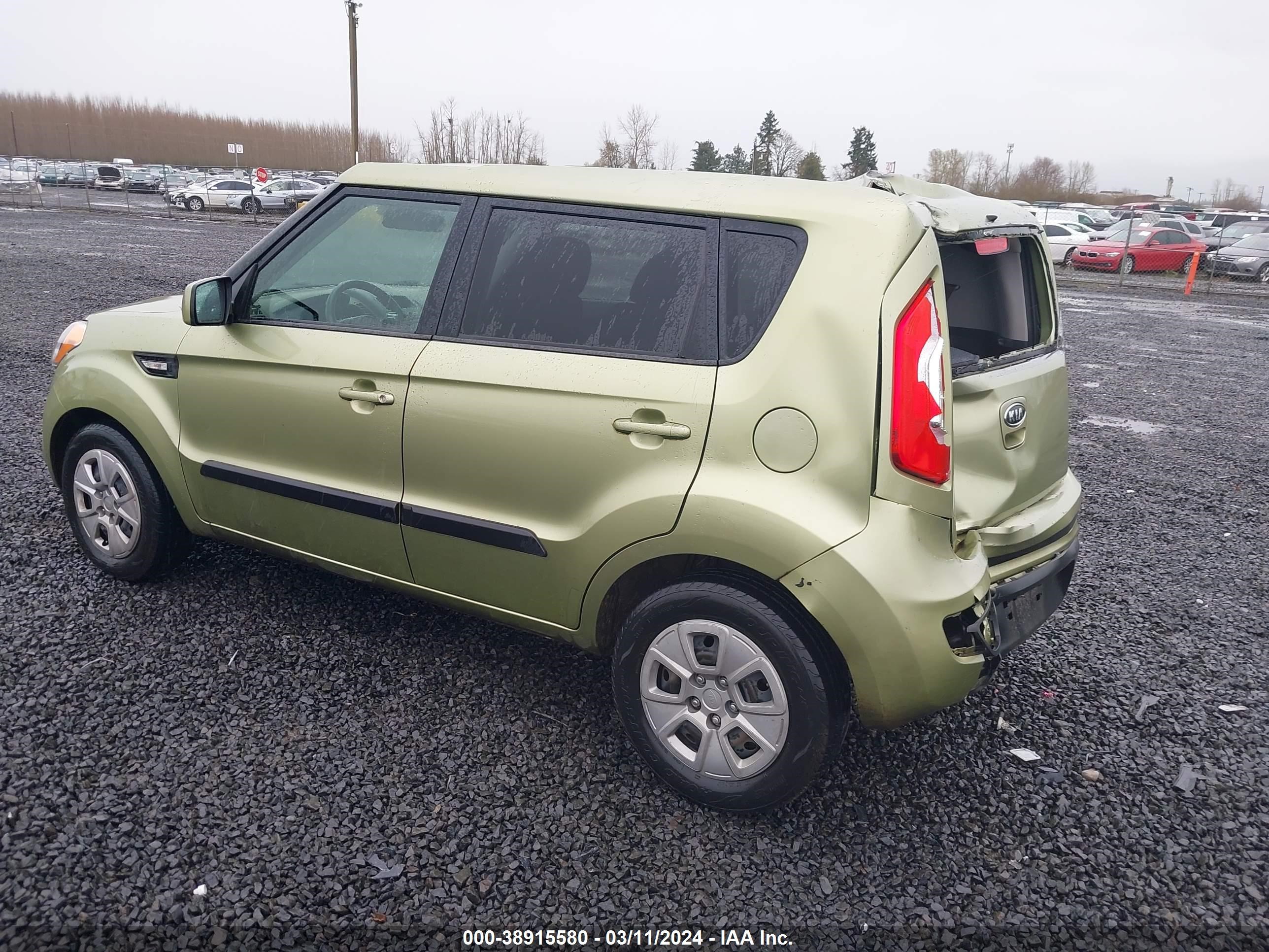 Photo 2 VIN: KNDJT2A50C7405272 - KIA SOUL 