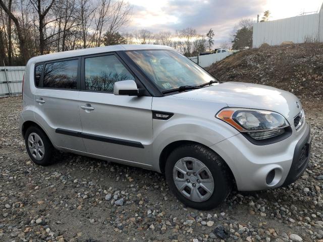 Photo 3 VIN: KNDJT2A50C7426624 - KIA SOUL 